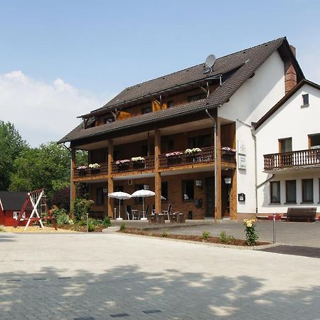 Gasthof Schumacher Hotel Garni Фройденберг Екстериор снимка