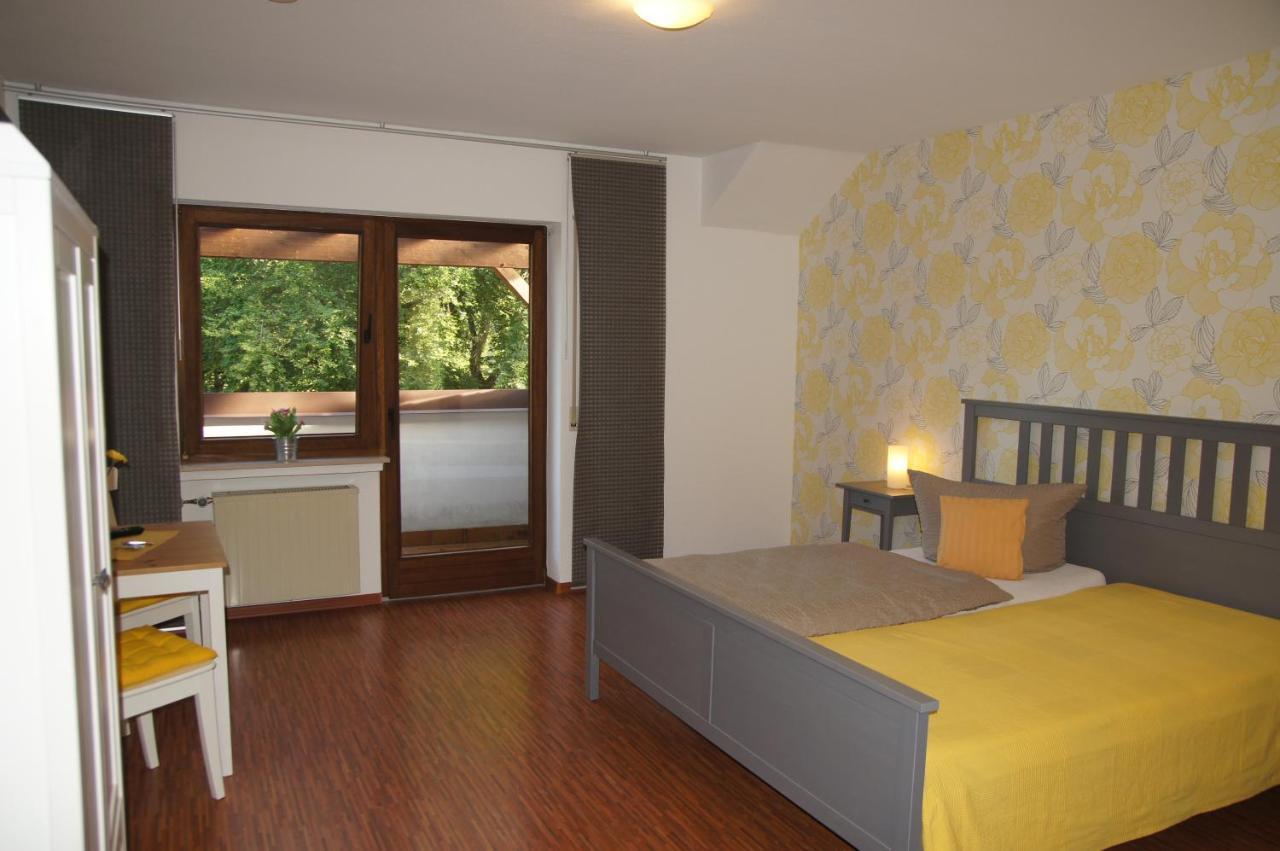 Gasthof Schumacher Hotel Garni Фройденберг Екстериор снимка