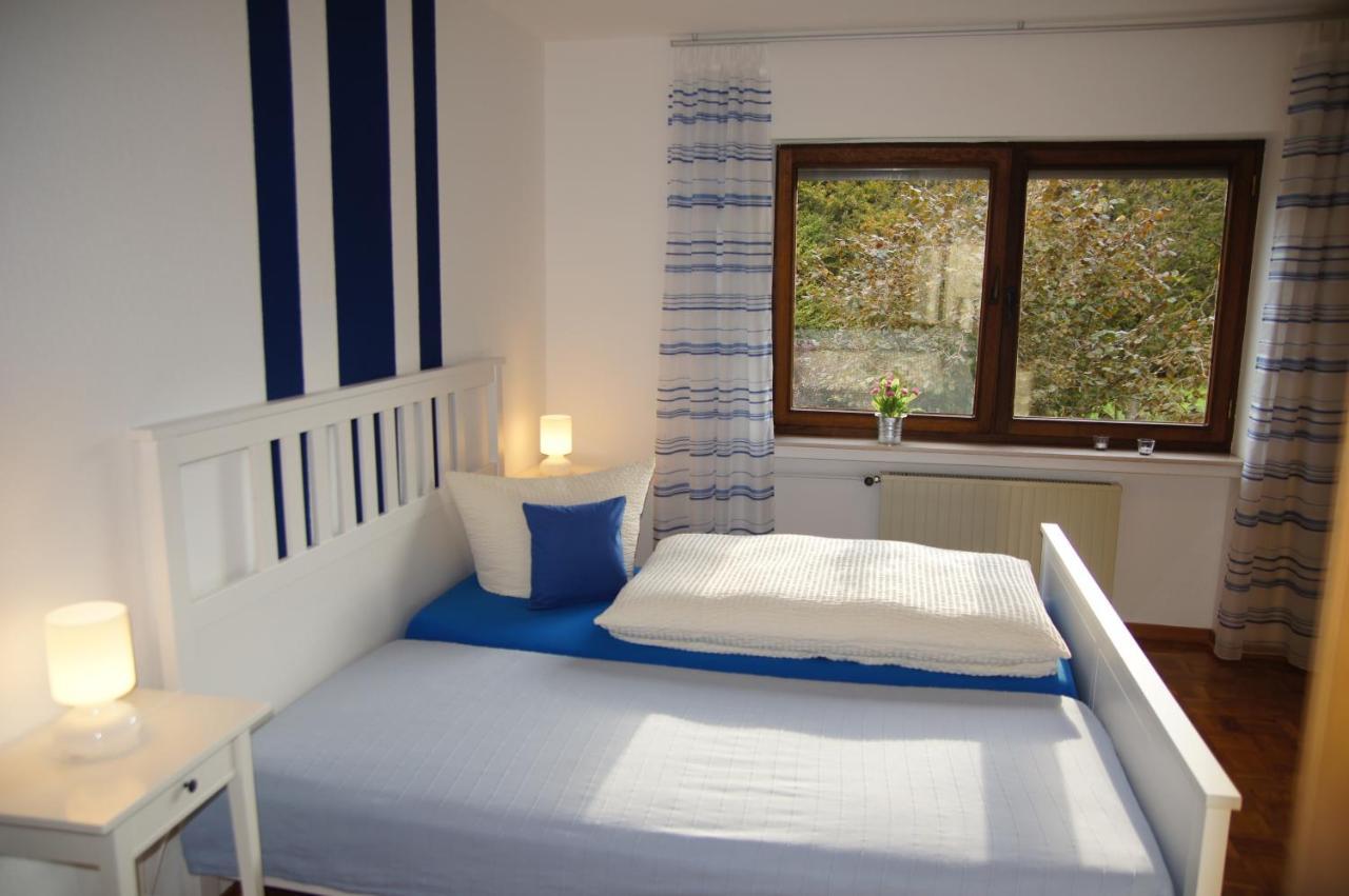 Gasthof Schumacher Hotel Garni Фройденберг Екстериор снимка