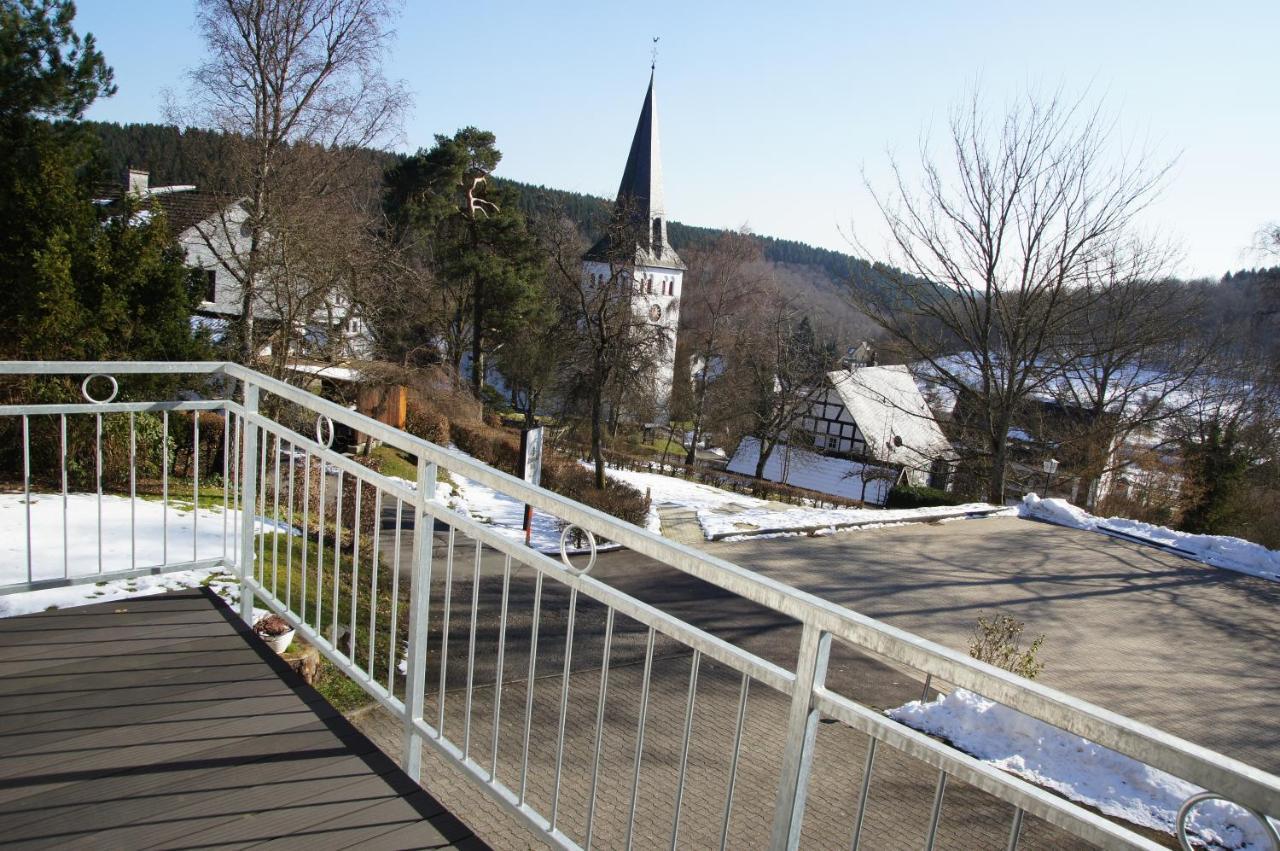 Gasthof Schumacher Hotel Garni Фройденберг Екстериор снимка