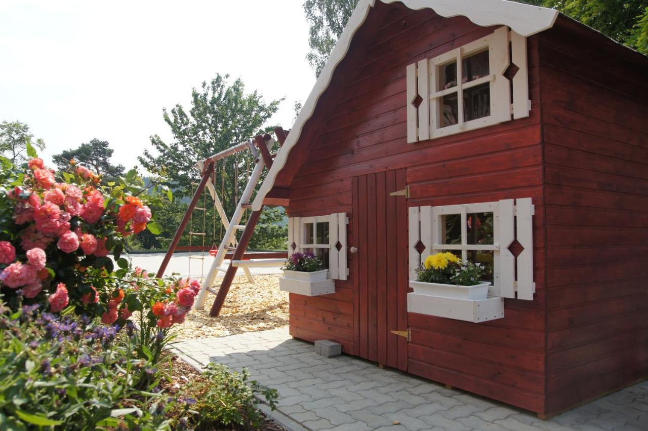 Gasthof Schumacher Hotel Garni Фройденберг Екстериор снимка