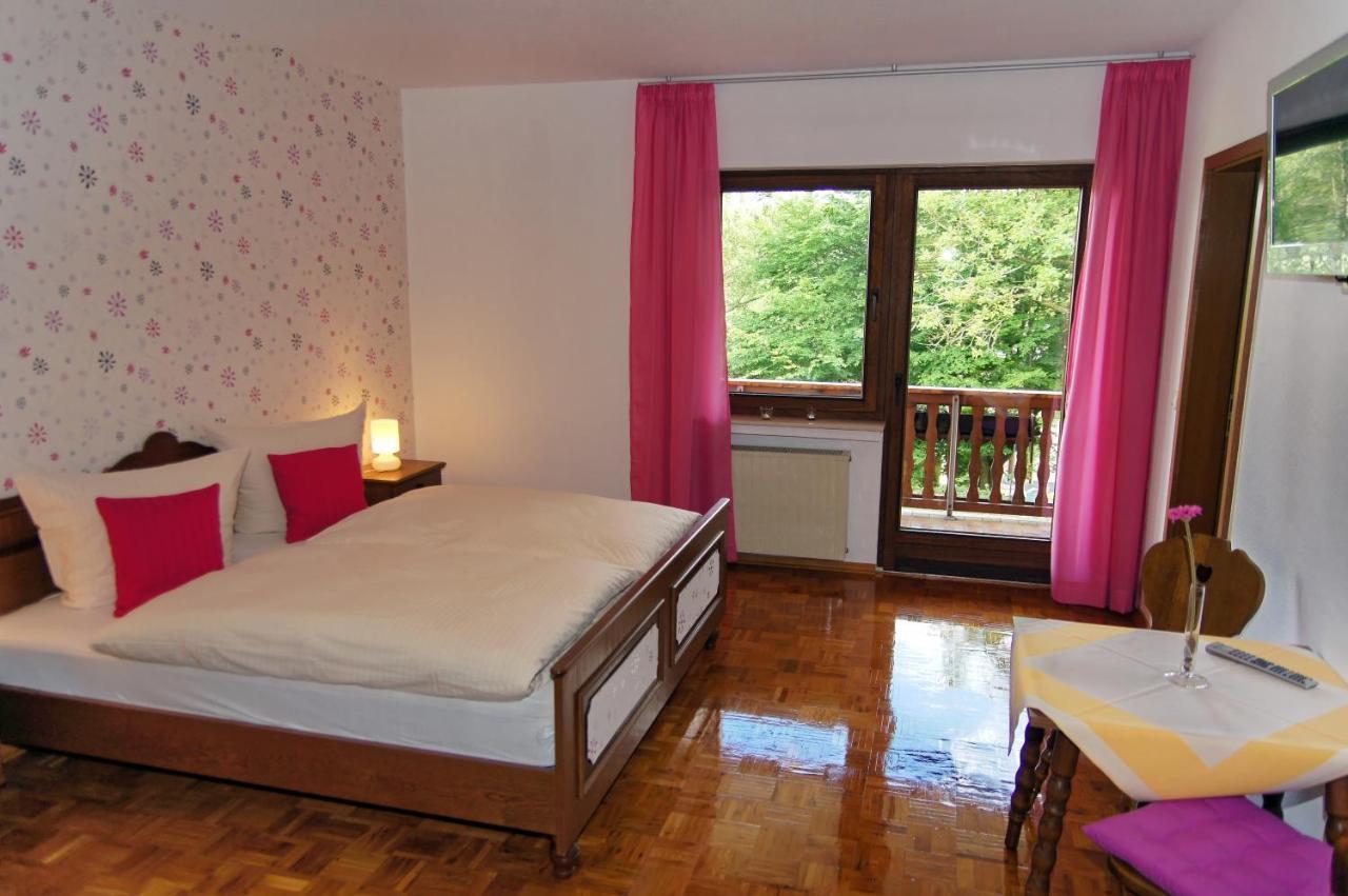 Gasthof Schumacher Hotel Garni Фройденберг Екстериор снимка